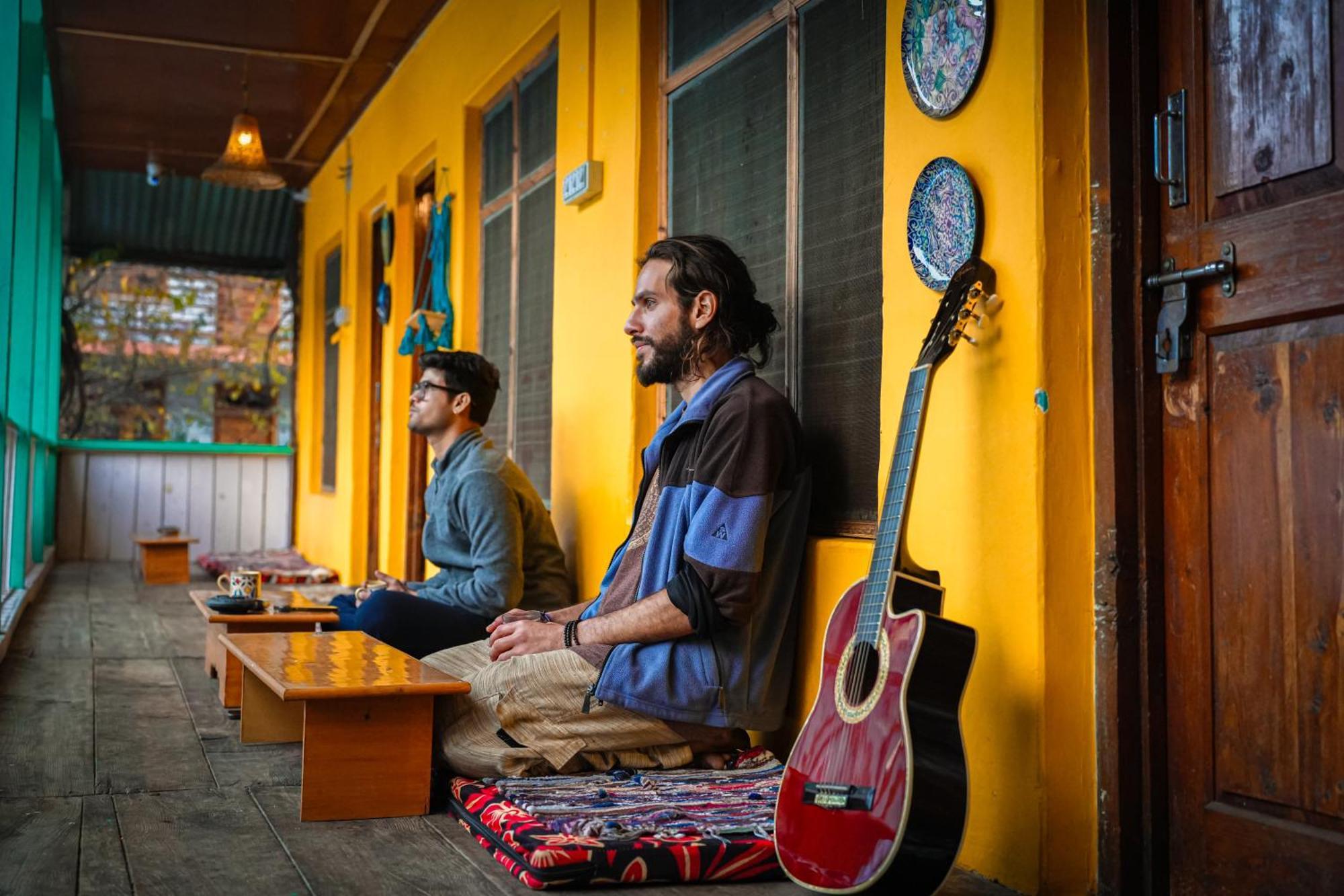 Yaarana Stay & Cafe, Vashisht, Manali ภายนอก รูปภาพ