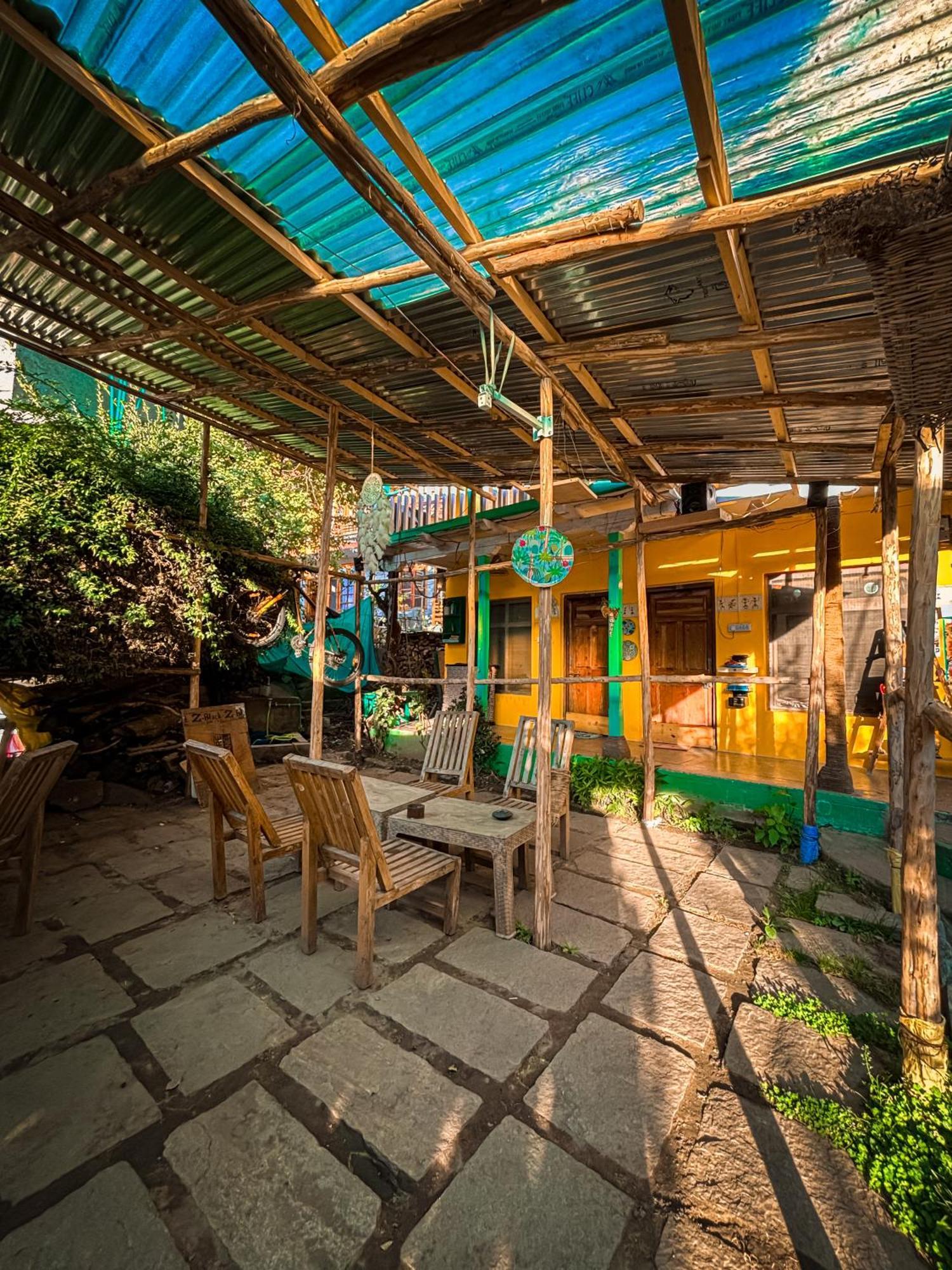 Yaarana Stay & Cafe, Vashisht, Manali ภายนอก รูปภาพ